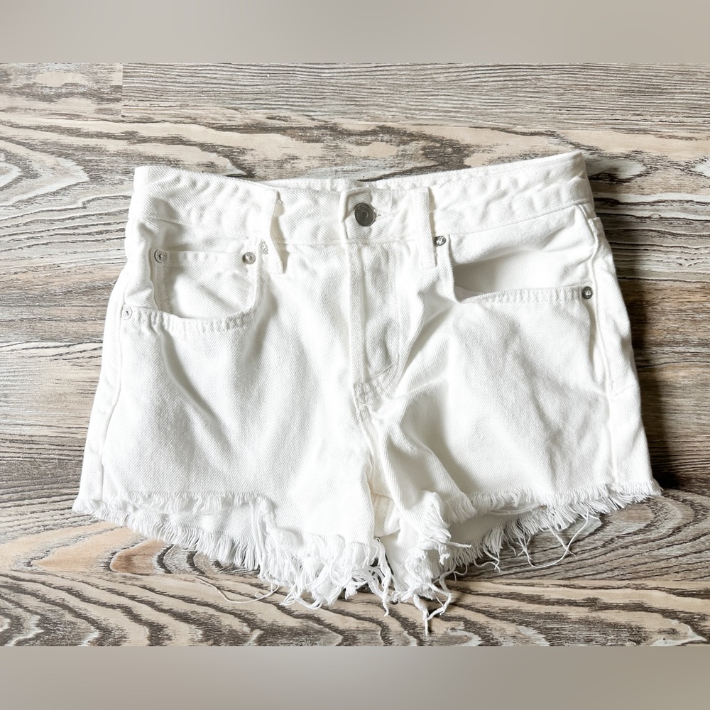 FREE PEOPLE We The Free White Women’s Shorts - Size 25